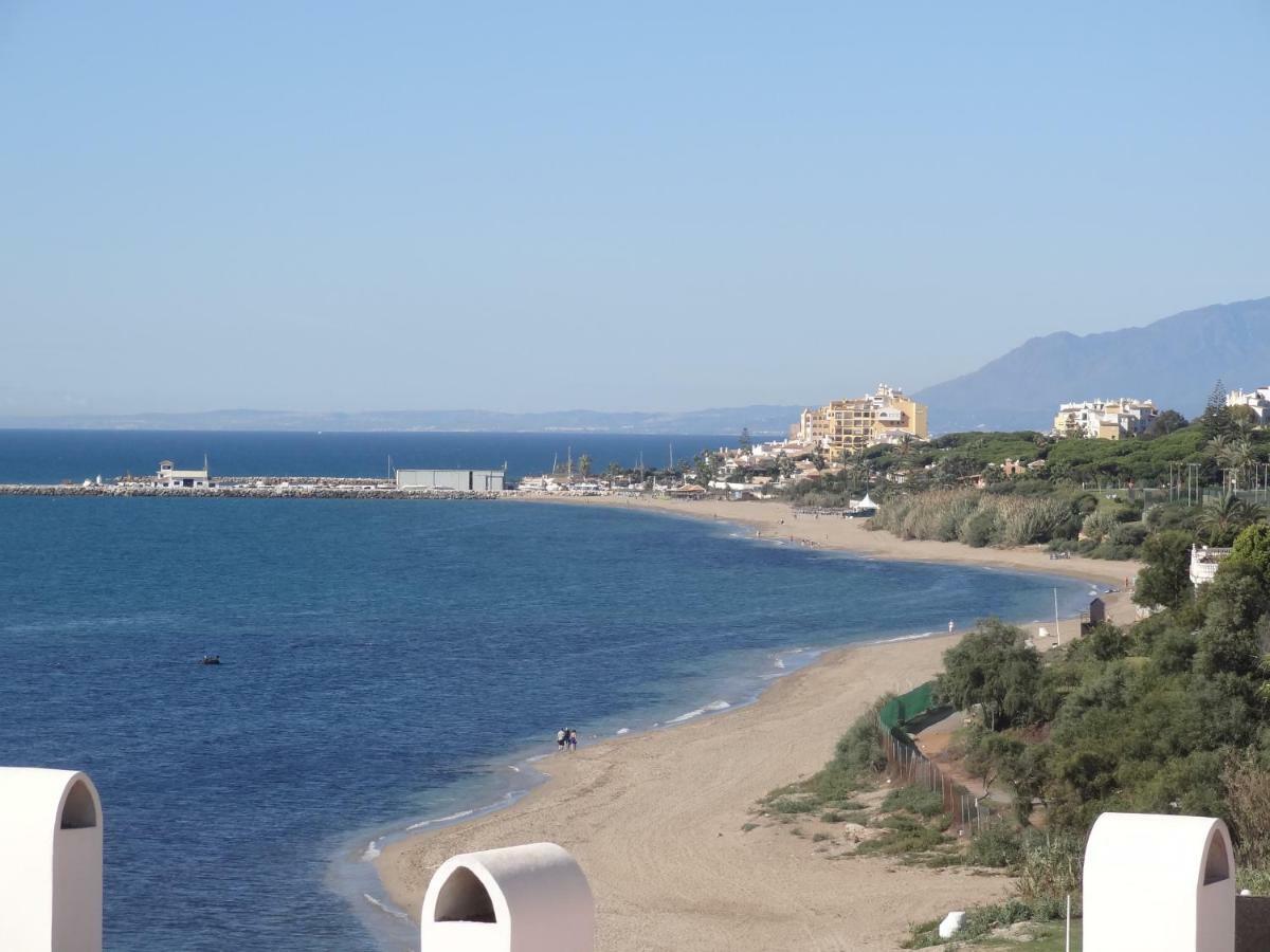 Beachfront Penthouse Apartment With Large Terrace And Breathtaking Sea Views Close To Marbella Spain Sitio de Calahonda Екстер'єр фото