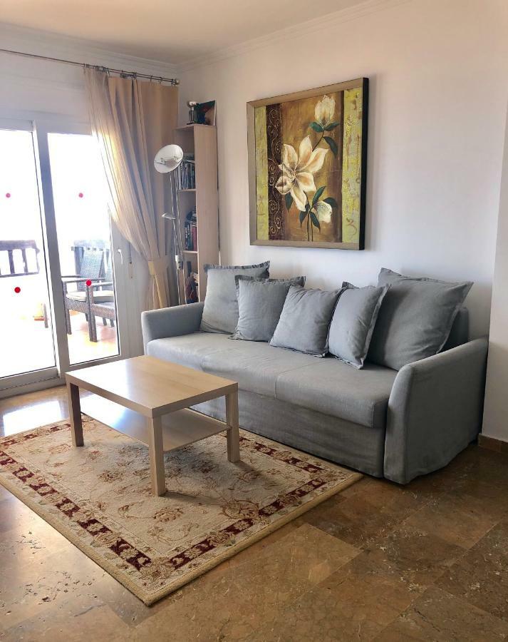 Beachfront Penthouse Apartment With Large Terrace And Breathtaking Sea Views Close To Marbella Spain Sitio de Calahonda Екстер'єр фото