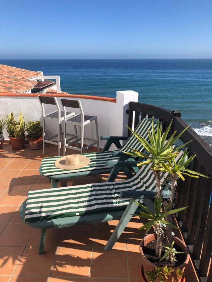 Beachfront Penthouse Apartment With Large Terrace And Breathtaking Sea Views Close To Marbella Spain Sitio de Calahonda Екстер'єр фото